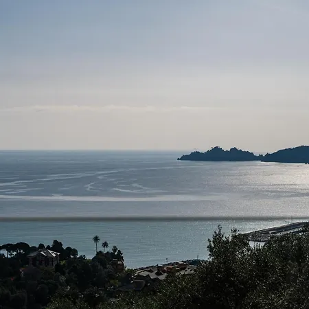 - Nido Romantico Con Vista Mare Apartment *