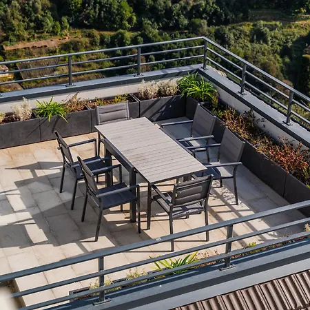 - Nido Romantico Con Vista Mare Apartment *